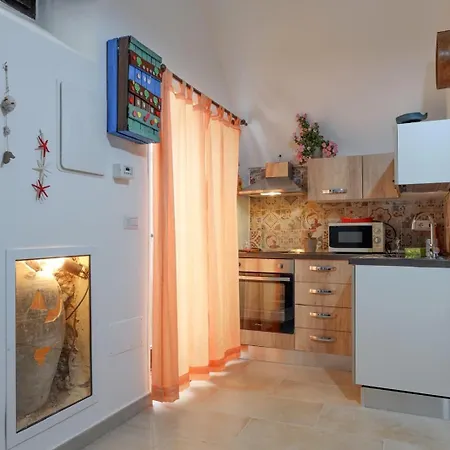 Ferienhaus Le Pozzelle Presicce, Bilocale Casa A Corte Xvi Sec Presicce